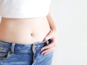 腸だって浮腫む？！「むくみ腸」の原因と解消法